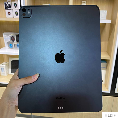 (Used) iPad Pro 13″ Wi-Fi 2024 256GB Space Black